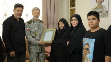 سرلشکر حاتمی: ارتش با تمام توان آماده دفاع از انقلاب و کشور است
