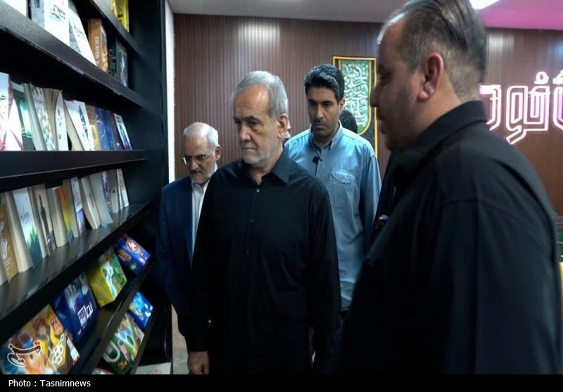 سفر سرزده رئیس جمهور به قم+ تصاویر