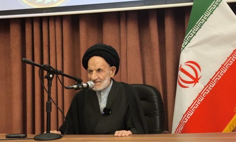 مساجد باید پایگاه تمدن‌سازی و نجات بشریت از ظلم و جهل باشند