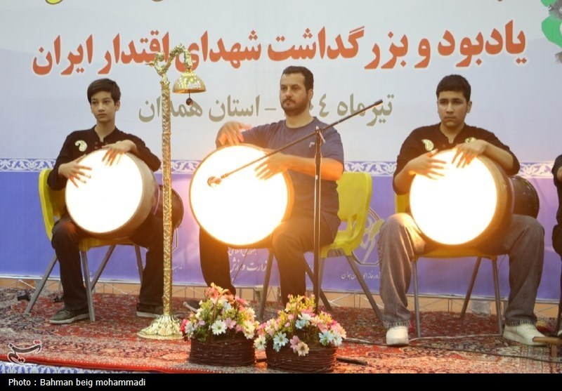 نخستین جشنواره ورزش زورخانه ای خردسالان کشور در همدان برگزار شد