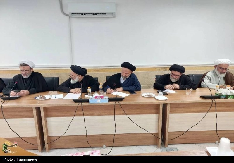 نشست بررسی ظرفیت‌ها و چالش‌های فرهنگی حج در قم برگزار شد