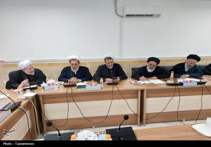 نشست بررسی ظرفیت‌ها و چالش‌های فرهنگی حج در قم برگزار شد