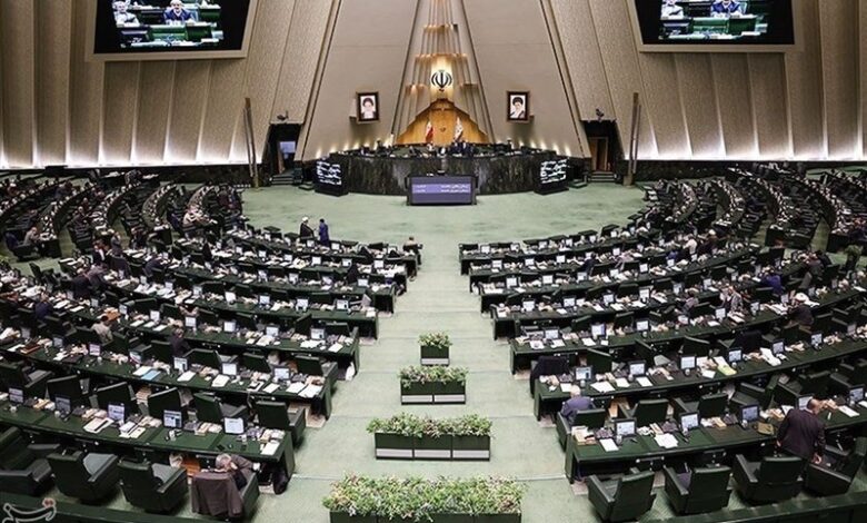 نمایندگان در اکثر استان‌ها در امور اجرایی دخالت می‌کنند