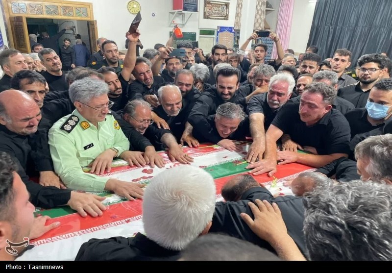 وداع باشکوه با 2 سرباز شهید فراجا در رباط‌کریم