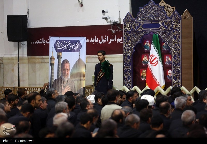 وداع باشکوه با سرلشکر شهید ایزدی در حرم حضرت معصومه(س) + تصاویر