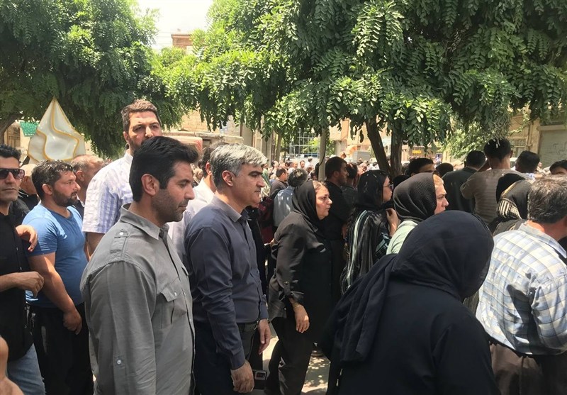وداع باشکوه با چیاکو یوسفی‌نژاد در سنندج/قهرمان ملی به خاک سپرده شد+تصویر