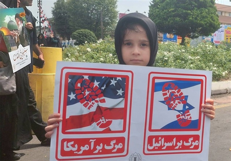 وفاداری به انقلاب در قاب یک حرکت جمعی خانوادگی