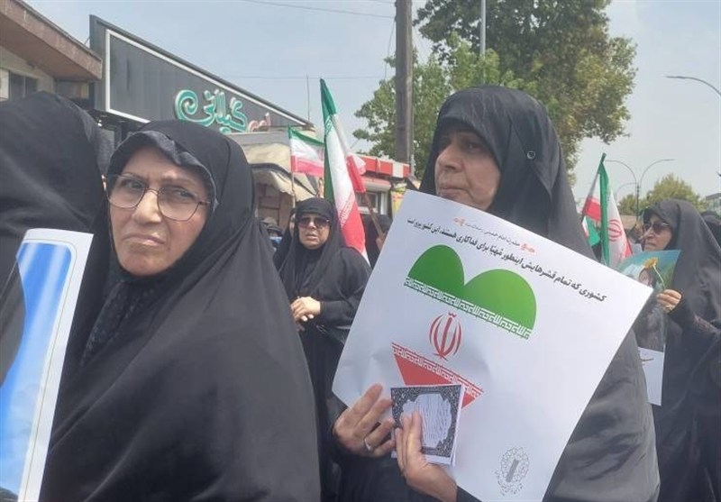 وفاداری به انقلاب در قاب یک حرکت جمعی خانوادگی