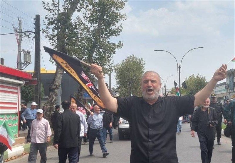 وفاداری به انقلاب در قاب یک حرکت جمعی خانوادگی