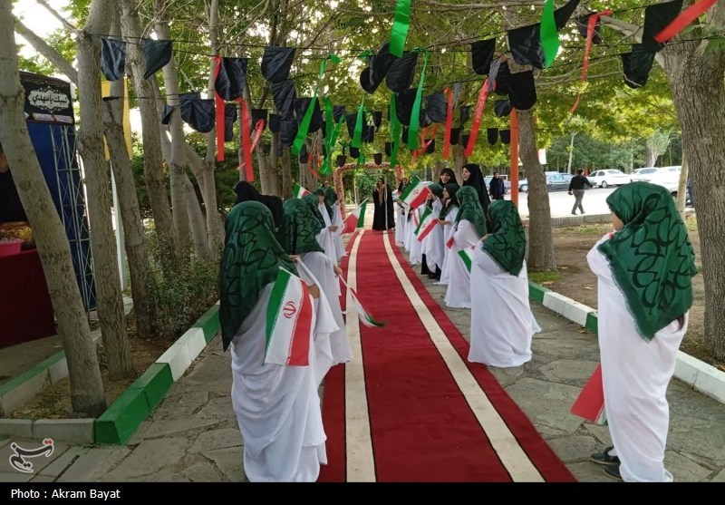 پیرغلامان و بزرگان هیئات مذهبی در زنجان تجلیل شدند