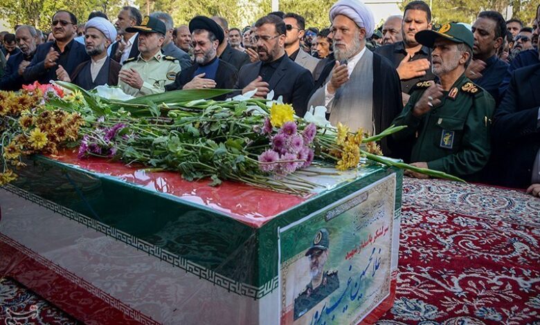 پیکر سردار شهید غیب‌پرور وارد شیراز شد + تصاویر
