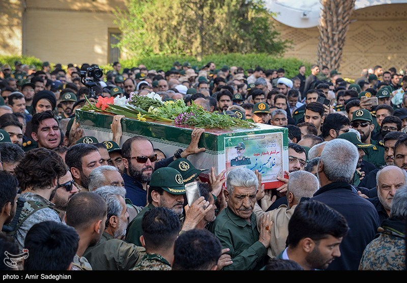 پیکر سردار شهید غیب‌پرور وارد شیراز شد + تصاویر
