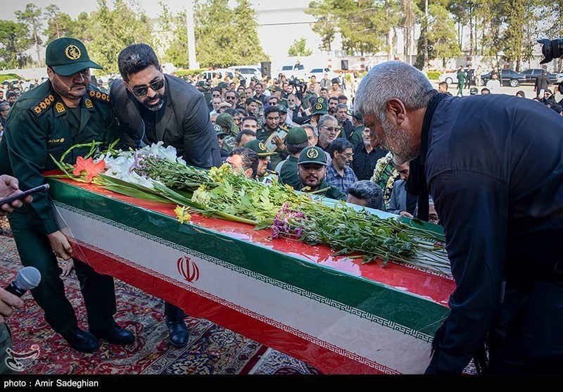 پیکر سردار شهید غیب‌پرور وارد شیراز شد + تصاویر