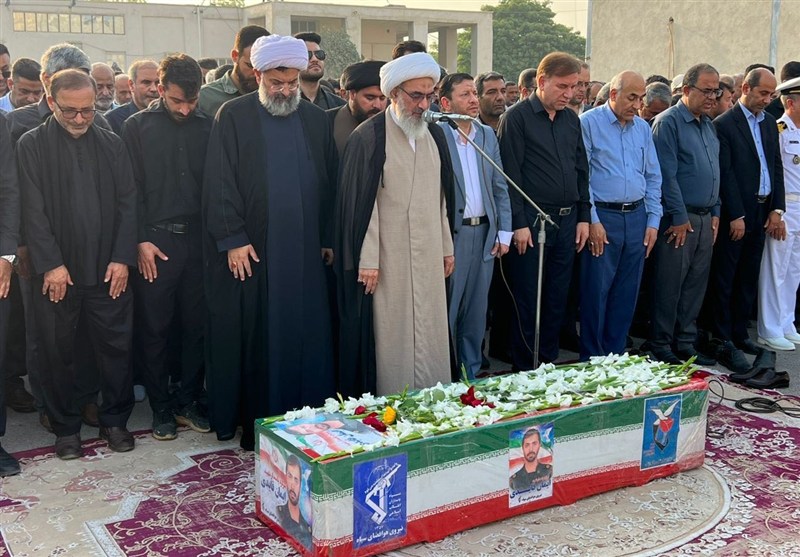 پیکر شهید ایمان قائدی با شکوه خاصی در بوشهر تشییع شد