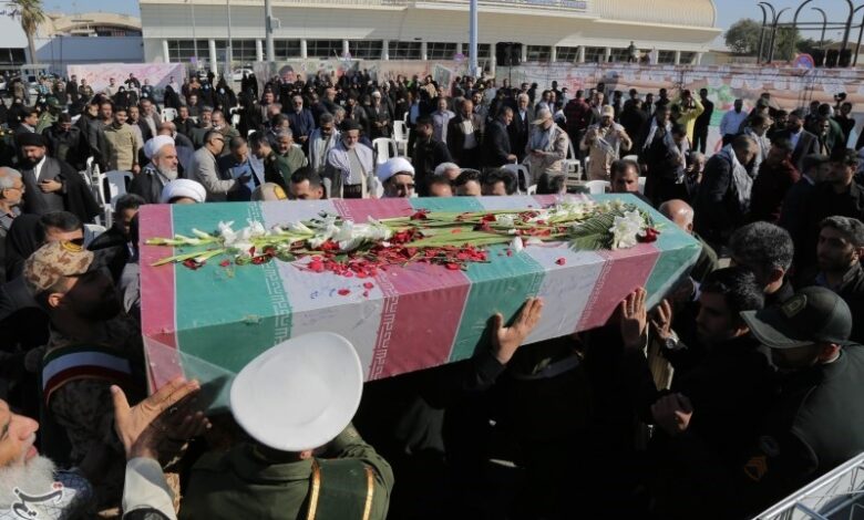 پیکر مطهر شهید صادق پشت‌یافته به دزفول بازگشت