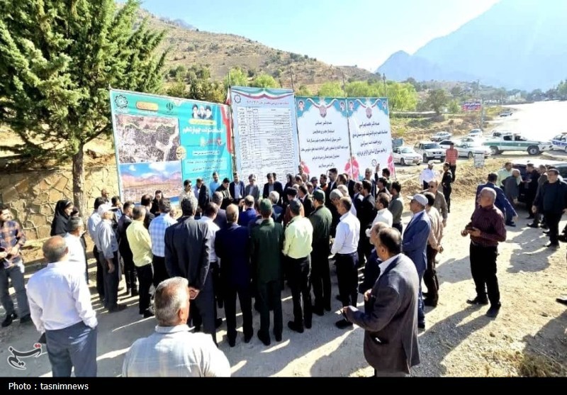 107 طرح عمرانی و اقتصادی در شهرستان دنا افتتاح و کلنگ‌زنی شد
