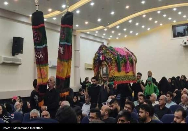 آیین تجلیل از پیرغلامان و خادمان حسینی بوشهری