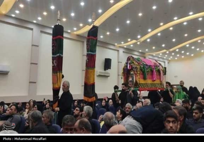 آیین تجلیل از پیرغلامان و خادمان حسینی بوشهری