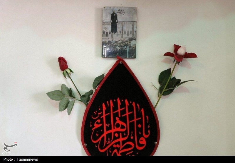 ادای احترام خادمان حرم بانوی کرامت به مقام شهید شیخ فضل‌الله نوری + تصاویر