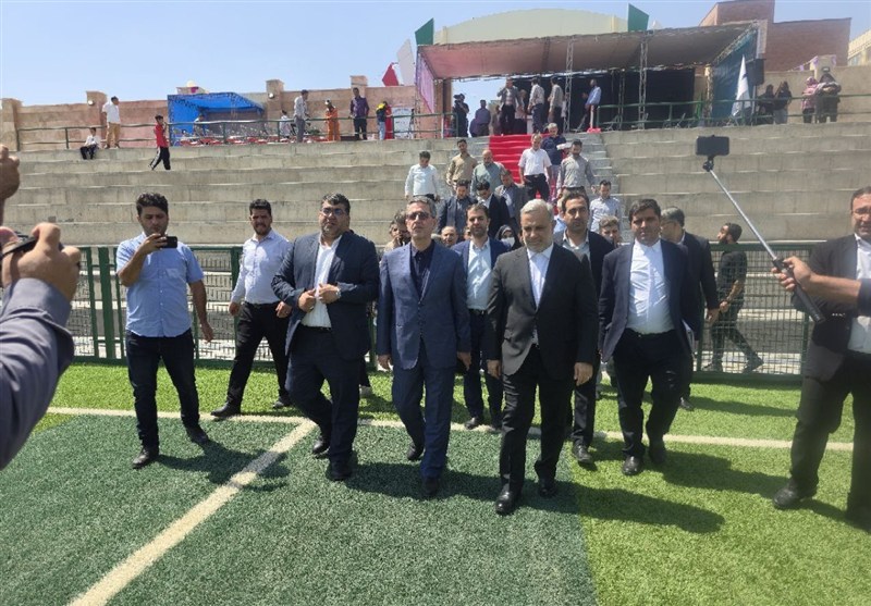 افتتاح ورزشگاه 3 هزار نفری شهید آرمان علی‌وردی در صالحیه+تصویر