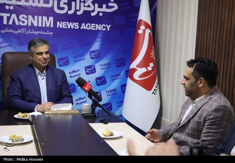 بازدید استاندار مرکزی از دفتر تسنیم در اراک/‌ تسنیم نگاه دغدغه‌مند‌ی دارد + فیلم