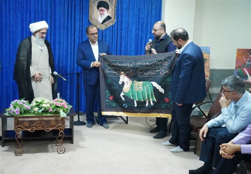 تأکید امام جمعه بوشهر بر نقش هنرمندان در تاریخ‌سازی