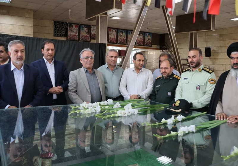 تجدید میثاق مسئولان بهارستان با شهدا در هفته دولت/تأکید بر خدمت صادقانه به مردم+تصویر