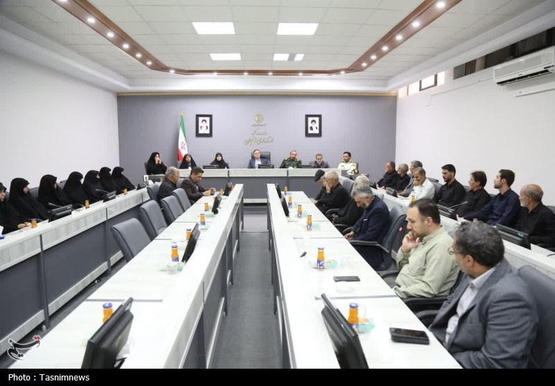 تجلیل از خانواده‌های شهدای جنگ 12 روزه در زنجان
