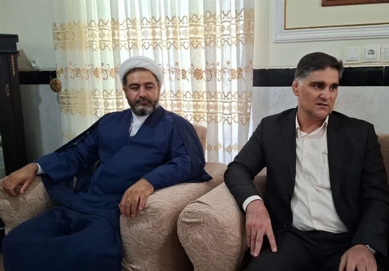 تجلیل از صبر و ایثار خانواده شهدا در پاوه+ تصاویر