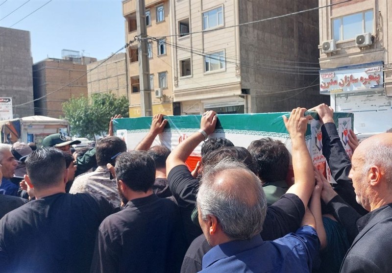 تشییع باشکوه پیکر شهید پاسدار اسماعیل پاشایی در بهارستان+تصویر و فیلم