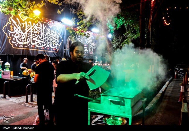 جاماندگان در خدمت زائران/ کربلای کوچک عاشقان در دل اصفهان+فیلم