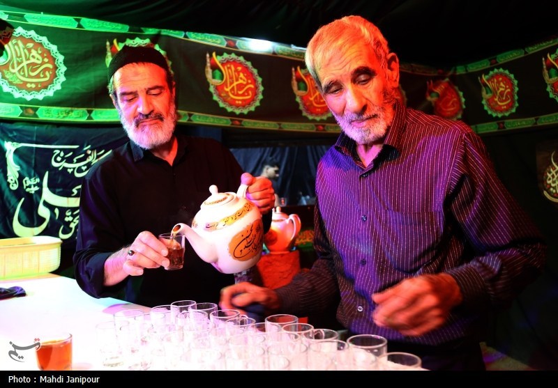 جاماندگان در خدمت زائران/ کربلای کوچک عاشقان در دل اصفهان+فیلم