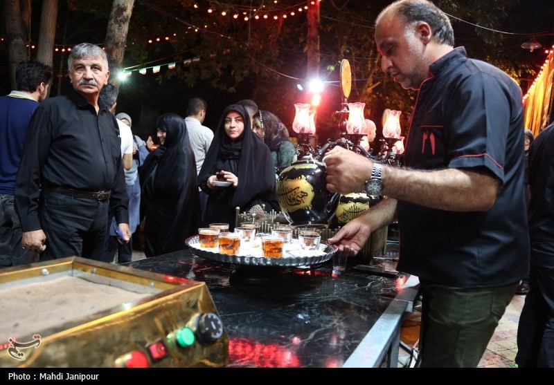 جاماندگان در خدمت زائران/ کربلای کوچک عاشقان در دل اصفهان+فیلم