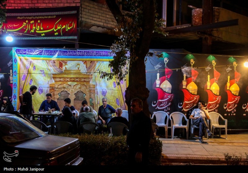 جاماندگان در خدمت زائران/ کربلای کوچک عاشقان در دل اصفهان+فیلم