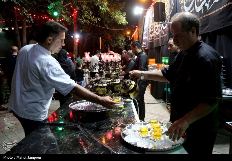 جاماندگان در خدمت زائران/ کربلای کوچک عاشقان در دل اصفهان+فیلم