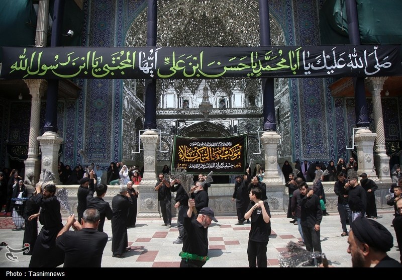 حال و هوای حرم حضرت معصومه(س) در سالروز شهادت امام حسن(ع)+ تصویر