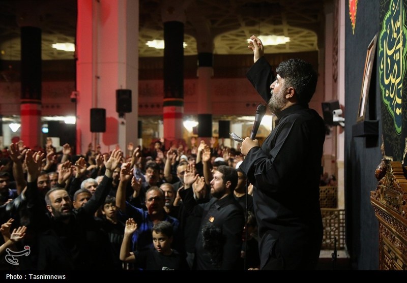 حرم حضرت معصومه(س) در شب شهادت امام رضا(ع)؛ خیل عاشقان در سوگ امام رئوف+ تصویر