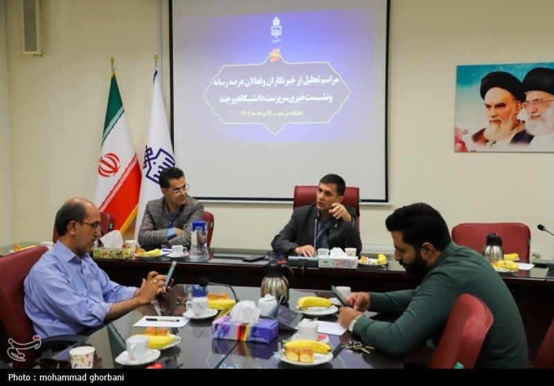 دانشجویان بین‌المللی در صف ورود به دانشگاه بیرجند/ استقبال ویژه افغان‌ها