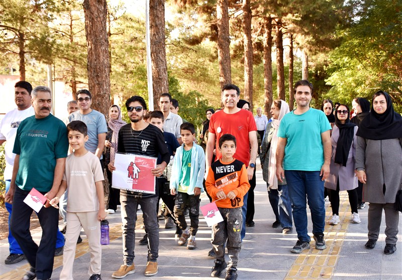 دورهمی بیماران هموفیلی در پارک توحید بیرجند