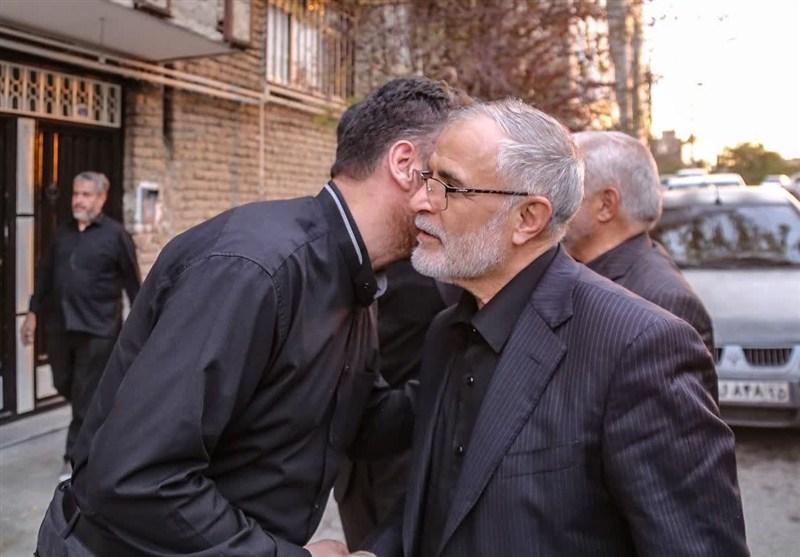 دیدار معاون امنیتی وزیر کشور با خانواده‌های شهدای جنگ تحمیلی 12 روزه در تبریز