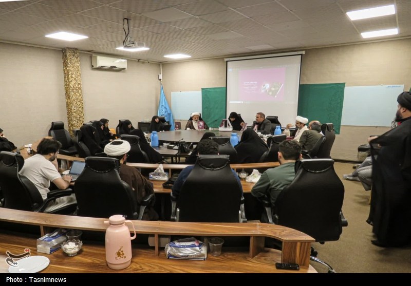 رونمایی از 2 کتاب در حوزه زن، تجربه‌نگاری و بحران+ تصاویر