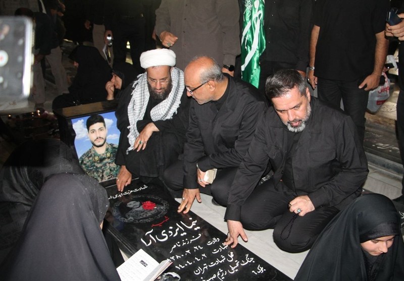 شور حسینی در کرمانشاه؛ جاماندگان اربعین مسیر عشق را با یاد شهدا پیمودند+ تصویر