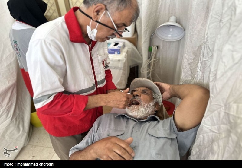 طبابت در دمای 50 درجه/ درمان در هوای حسین و طریق عاشقی+ تصاویر