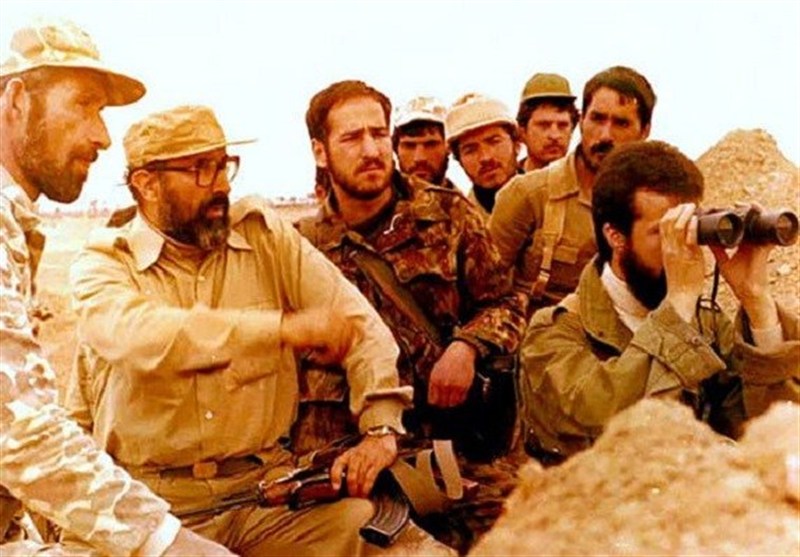 ناگفته‌هایی از جنایت وحشتناک منافقین در پاوه/ ‌با تکه موزاییک سر مردم را می‌بریدند!