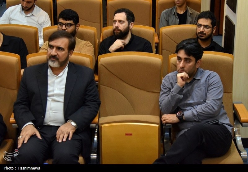 نشست فرهنگی «کشف ایده در فرایند نگارش فیلمنامه» در قم برگزار شد