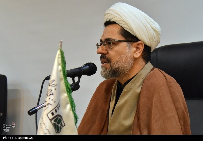 نشست فرهنگی «کشف ایده در فرایند نگارش فیلمنامه» در قم برگزار شد