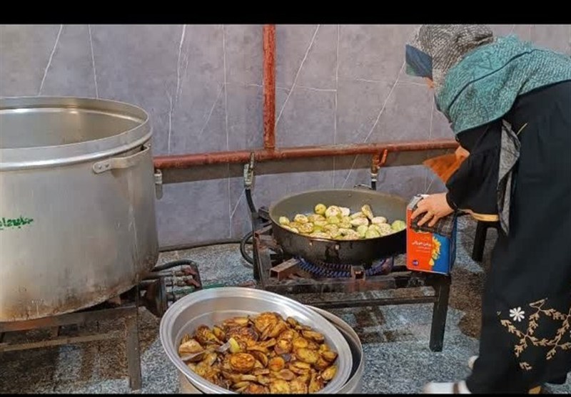همدلی بانوان الوند در خدمت به زائران اربعین حسینی