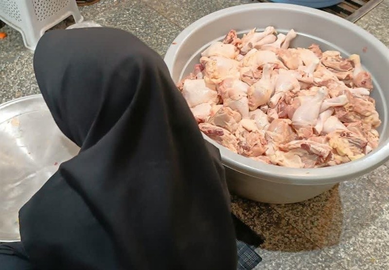 همدلی بانوان الوند در خدمت به زائران اربعین حسینی