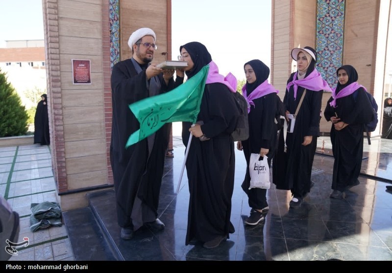 پیاده‌روی اربعین تجلی ارادت جهانیان به سیدالشهدا(ع) است