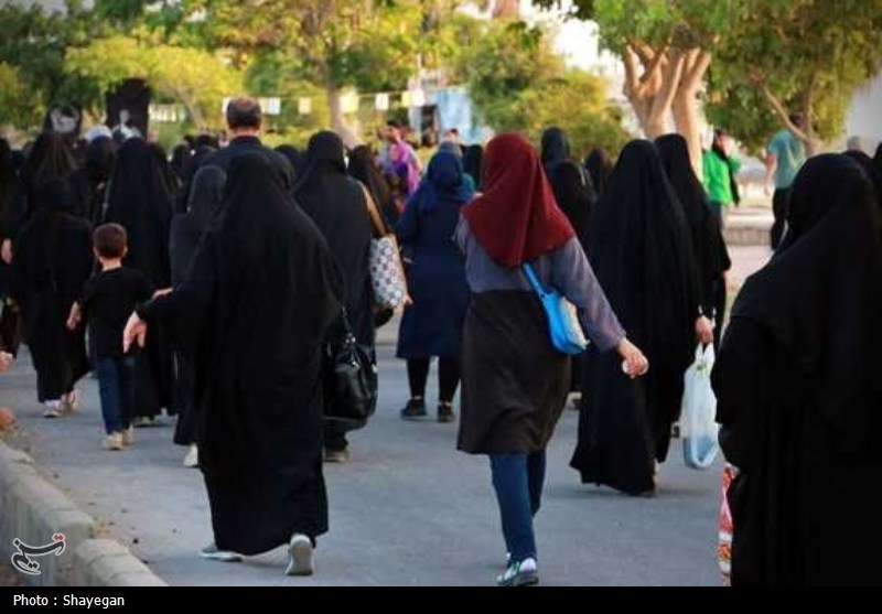 پیاده‌روی دلدادگان و جاماندگان اربعین در بوشهر+تصویر